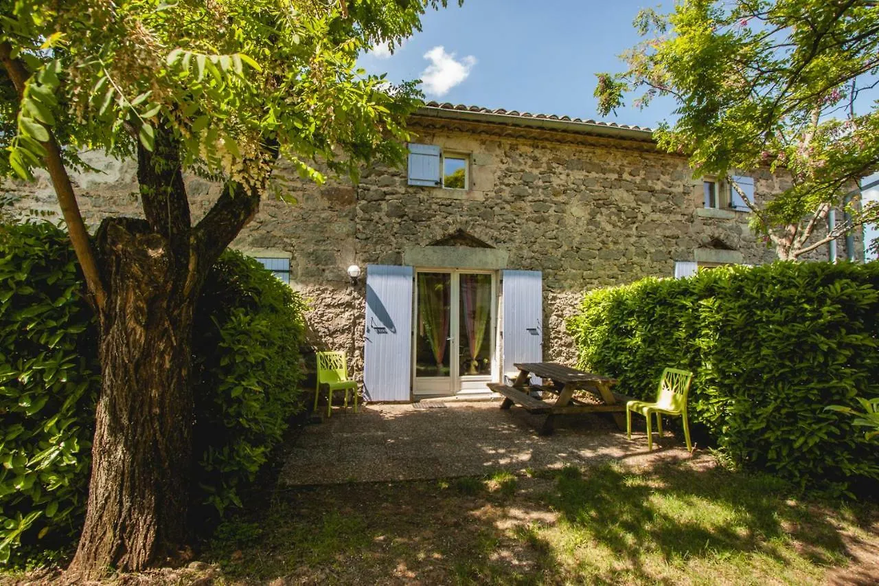 Hébergement de vacances Villa La Cle Des Champs à Montréal France